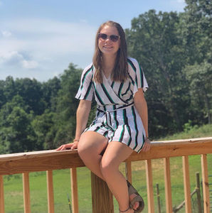 Meet your Posher, Anastasia